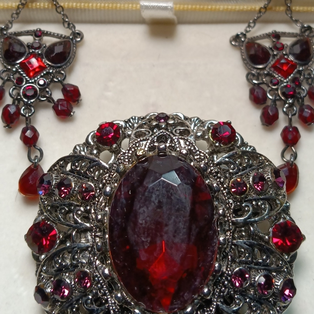 Vintage Czecho Slovakia Ornate Filigree Ruby Rhinestone Brooch and earring